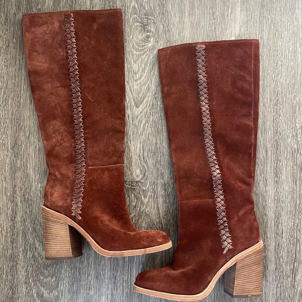 Ugg Maeva Mahagoney Suede Boots